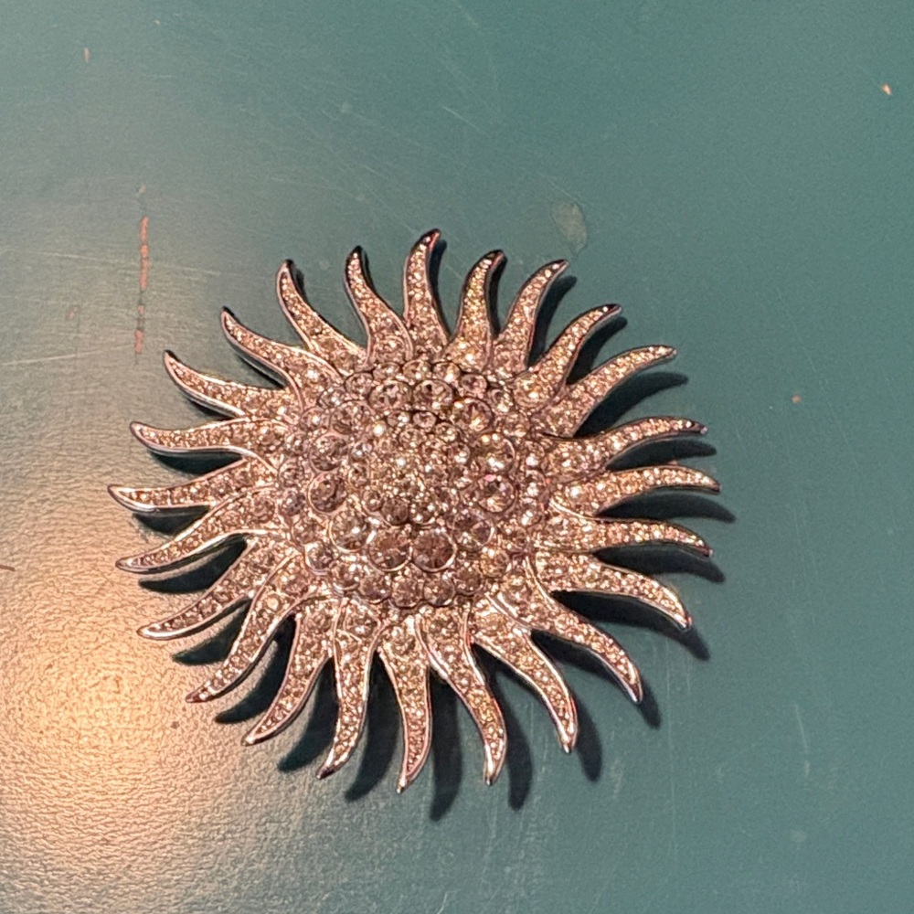 Camrose and Kross Jacqueline Bouvier Kennedy (JBK) Sunburst Pin Brooch